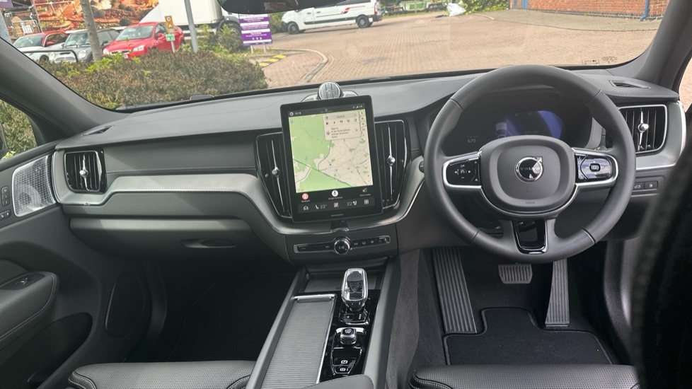 Volvo XC60 Black Edition Ultra, T8 Awd Plug-in Hybrid, Electr BL26KJO Black #5