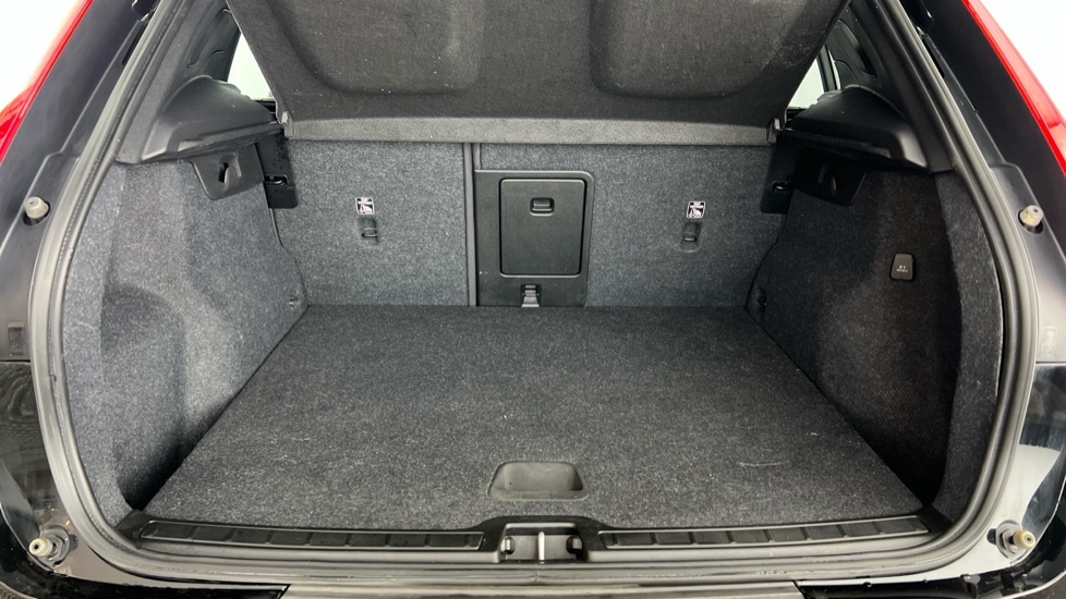 Volvo XC40 Recharge Core, T4 Plug-in Hybrid, ND23DKE Black #5