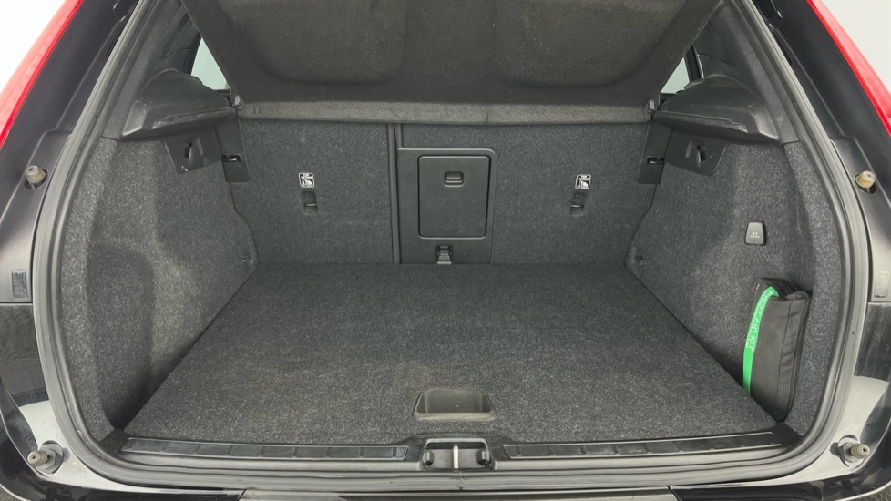 Volvo XC40 R-design, T3 NL22VHJ Black #5