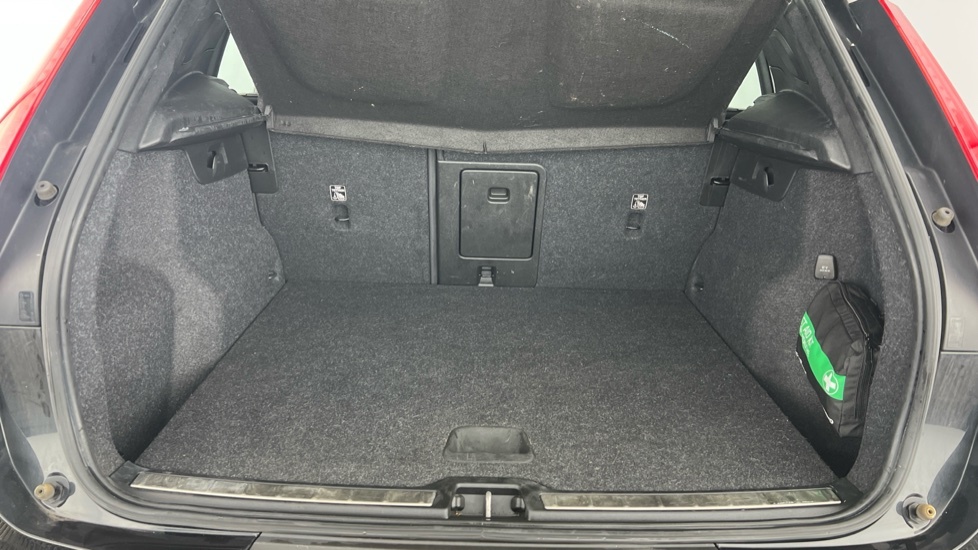 Volvo XC40 Inscription, T3 NL22KXE Black #5