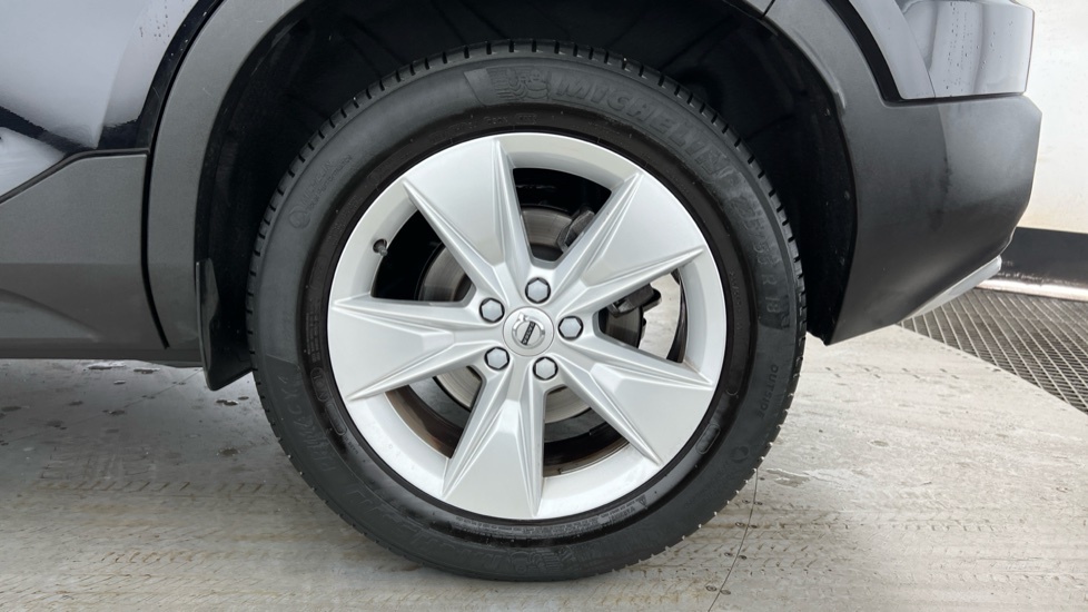 Volvo XC40 2.0 B3 Mhev Core Suv Hybrid Dct Eu NA23WBV Black #4