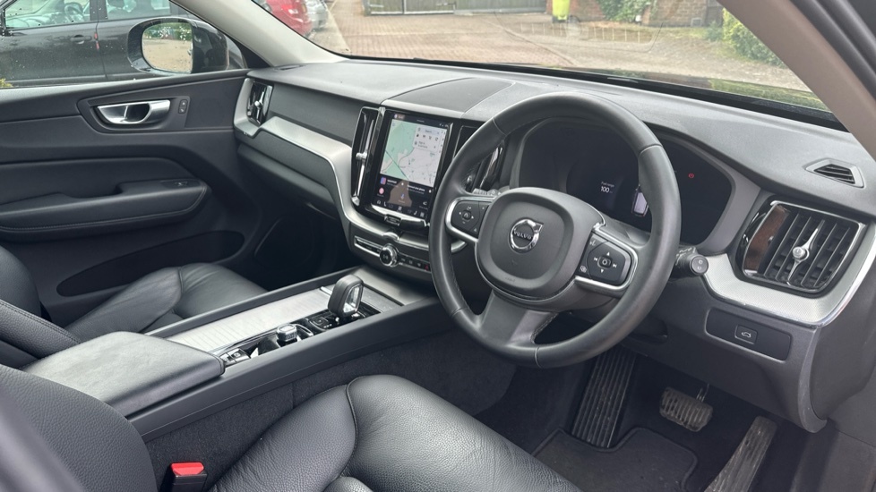 Volvo XC60 Core, B5 Awd Mild Hybrid, VX73LNZ Black #4