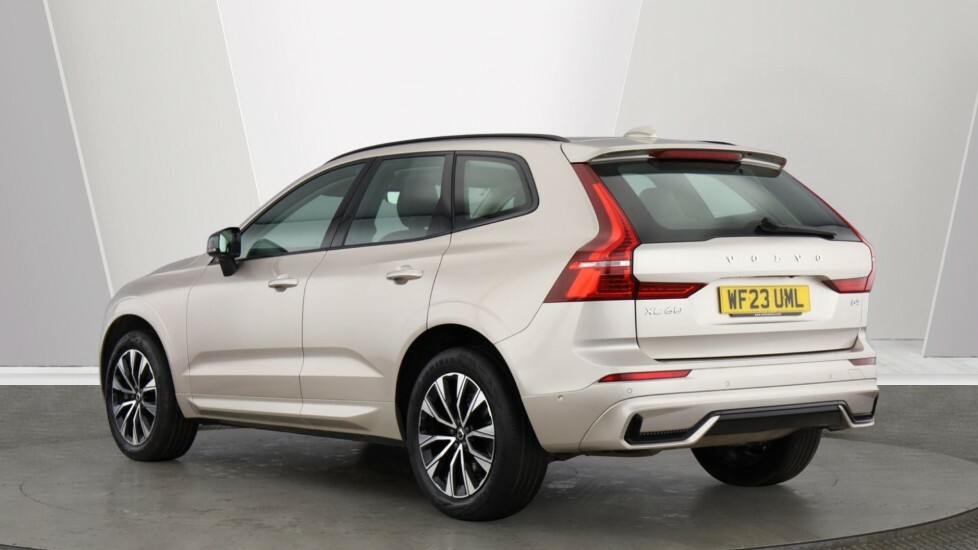 Volvo XC60 Plus, B4 Mild Hybrid, Dark WF23UML #3