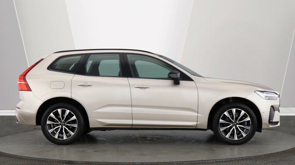 Volvo XC60 Plus, B4 Mild Hybrid, Dark WF23UML #2