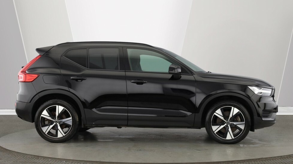 Volvo XC40 1.5H T4 Recharge 10.7Kwh R-design Suv P YY71FDO Black #2