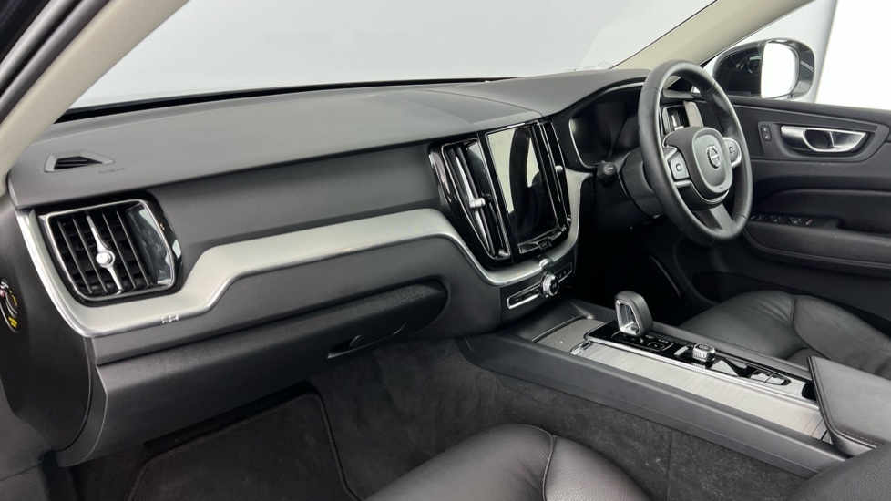 Volvo XC60 2.0 B5 Mhev Core Suv Hybrid Awd Eu BJ23EXH Black #6