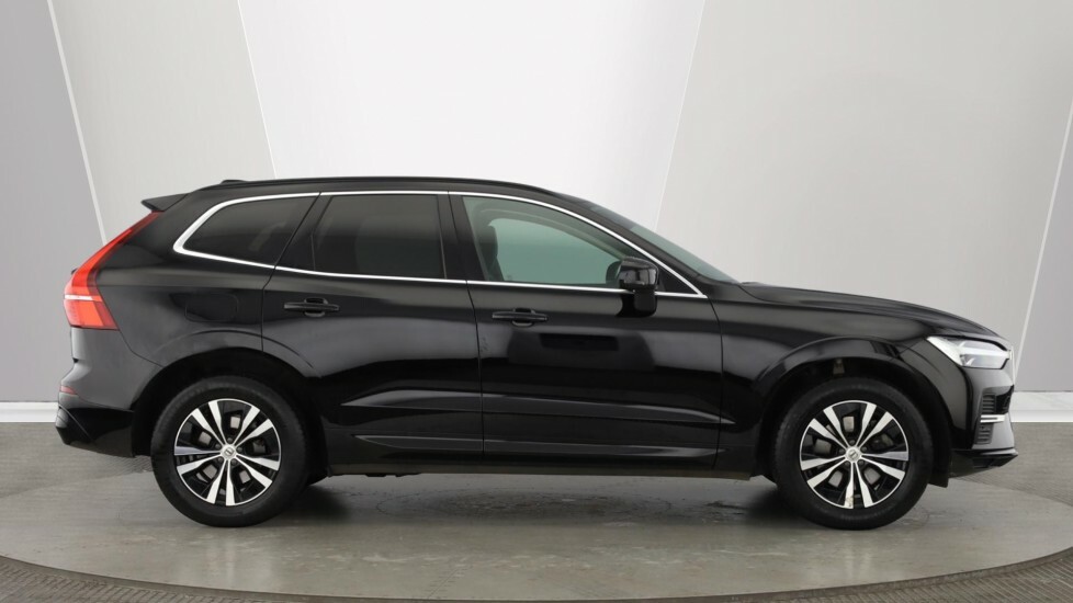 Volvo XC60 2.0 B5 Mhev Core Suv Hybrid Awd Eu BJ23EXH Black #2