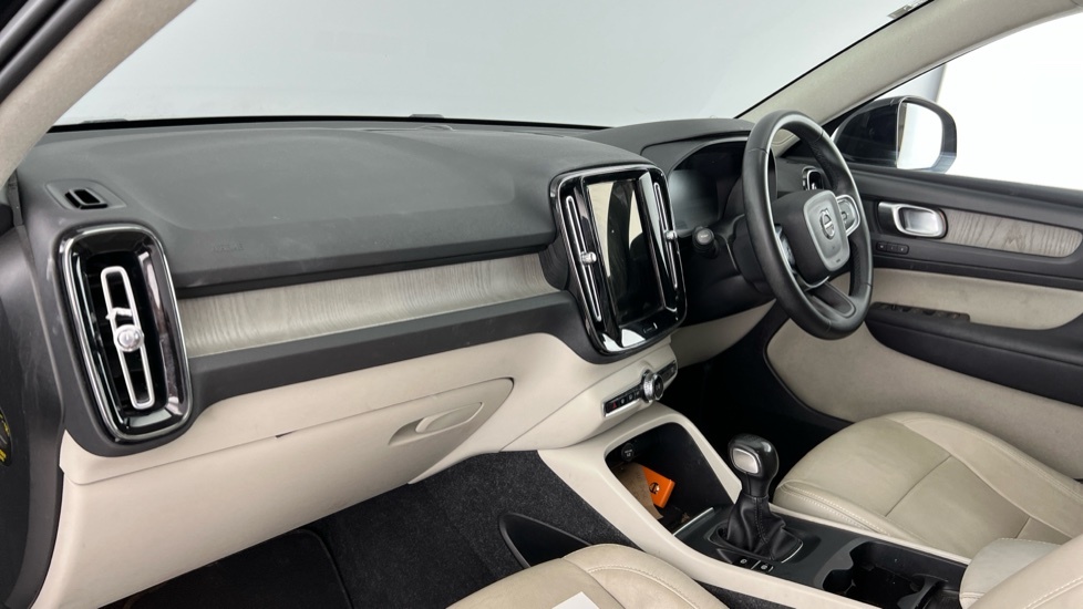 Volvo XC40 Inscription, T3 Blond Leather YR22GDV Black #6