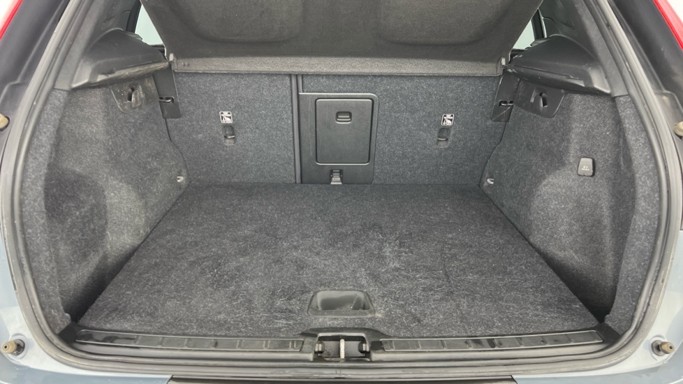 Volvo XC40 Recharge R-design, T4 Plug-in Hybrid YB71PKK Grey #5
