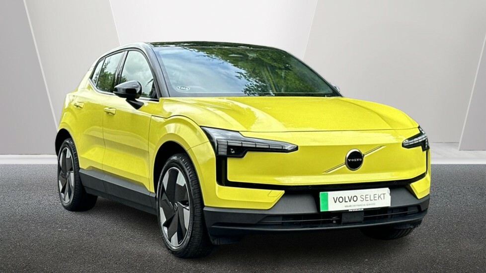 Volvo EX30 Single Motor Extended Range 69Kwh Plus Suv Ele Yellow