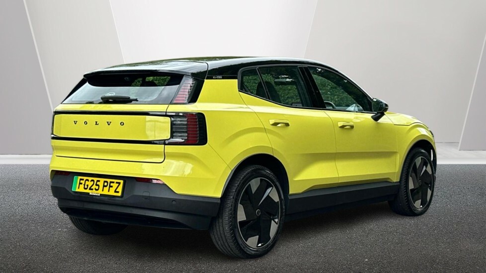 Volvo EX30 Single Motor Extended Range 69Kwh Plus Suv Ele FG25PFZ Yellow #2