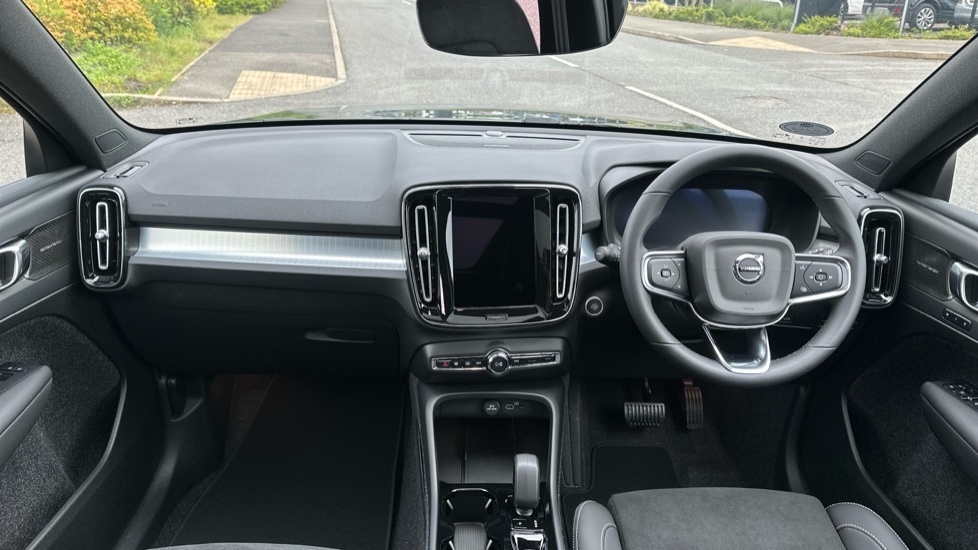 Volvo XC40 Ultra, B4 Mild Hybrid, Dark Forest Lake FD26YDH #5