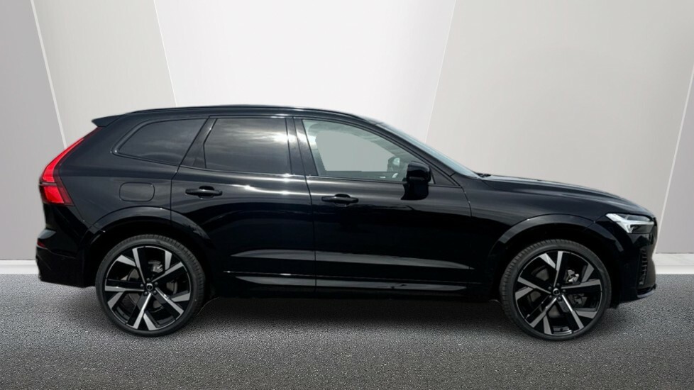 Volvo XC60 Black Edition Ultra, T8 Awd Plug-in Hybrid, Electr BD26TXL Black #3