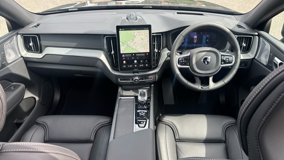 Volvo XC60 Black Edition Ultra, T8 Awd Plug-in Hybrid, Electr BD26TXL Black #5