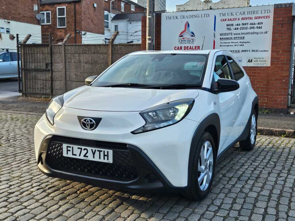 Toyota Aygo X 1.0 202272 Vvt-i Pure 5 Seat H FL72YTH White #2