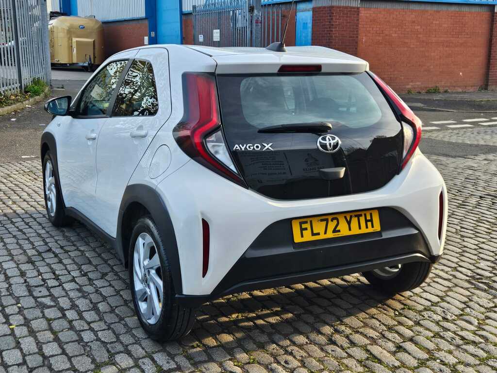 Toyota Aygo X 1.0 202272 Vvt-i Pure 5 Seat H FL72YTH White #4