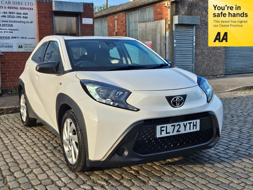 Toyota Aygo X 1.0 202272 Vvt-i Pure 5 Seat H White
