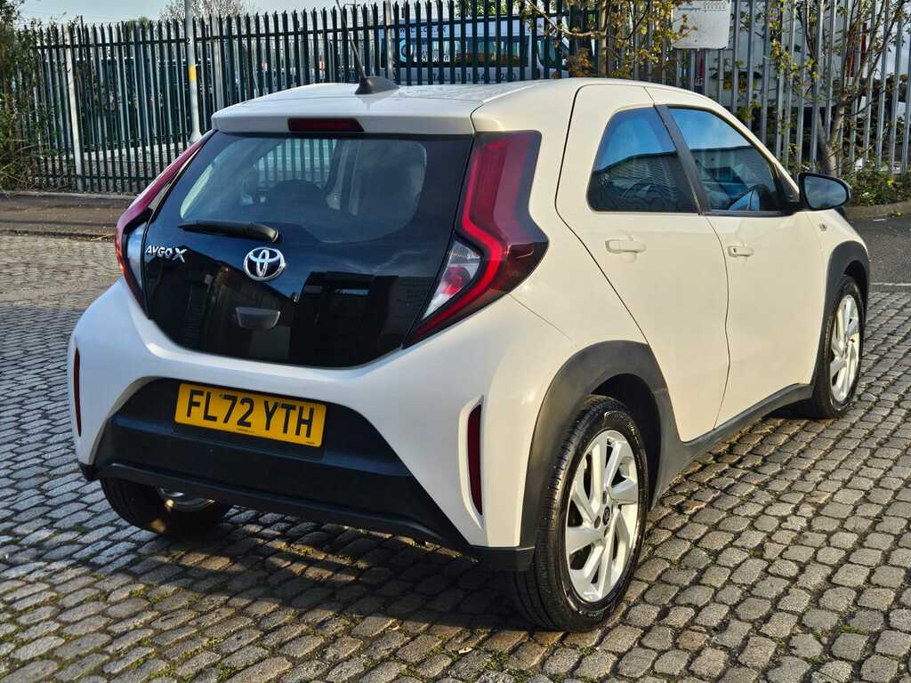 Toyota Aygo X 1.0 202272 Vvt-i Pure 5 Seat H FL72YTH White #3