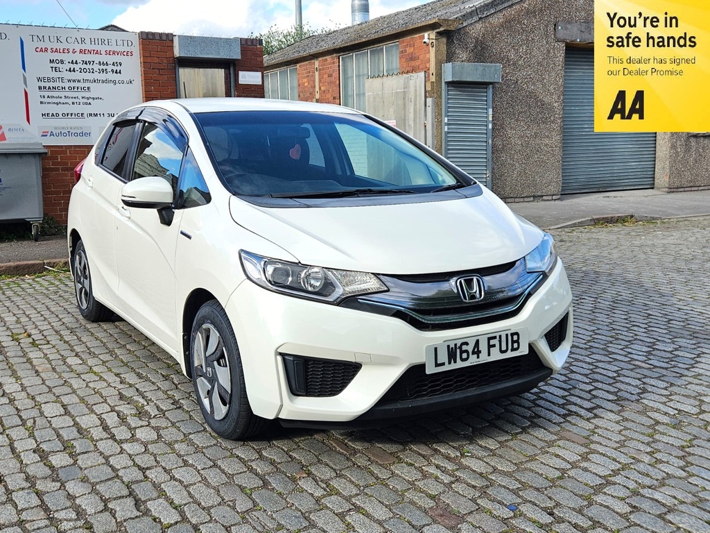 Honda Jazz Fit 1.5 Hybrid 201464 5 Seats Fresh Import White