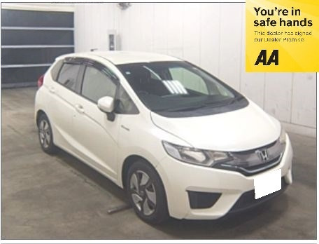 Honda Jazz Fit 1.5 Hybrid 201515 5 Seats Fresh Import White #2