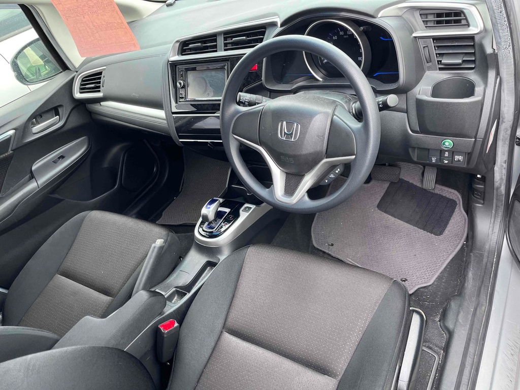 Honda Jazz Fit 1.5 Hybrid 201515 5 Seats Ulez Free Fre Silver #3