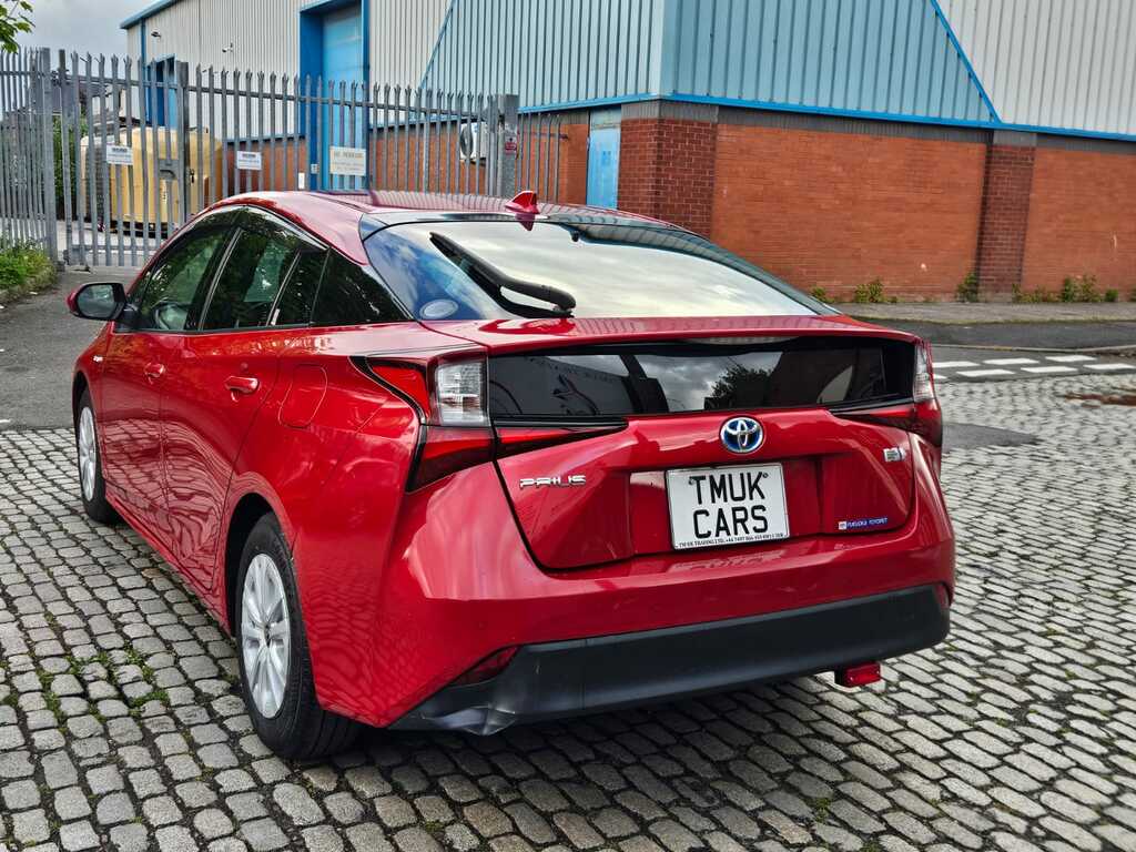 Toyota Prius 1.8 Hybrid 201919 5 Seats Ulez Free Fresh I  Red #4