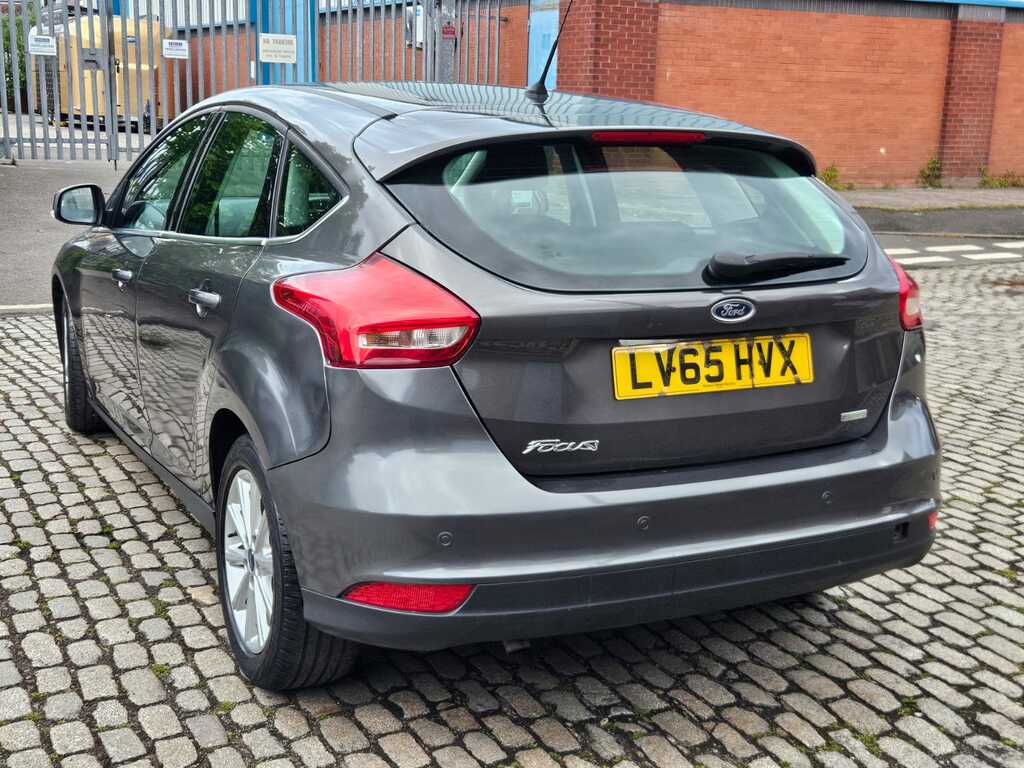 Ford Focus 1.0 201565 Ecoboost Titanium Hatch LV65HVX Grey #4