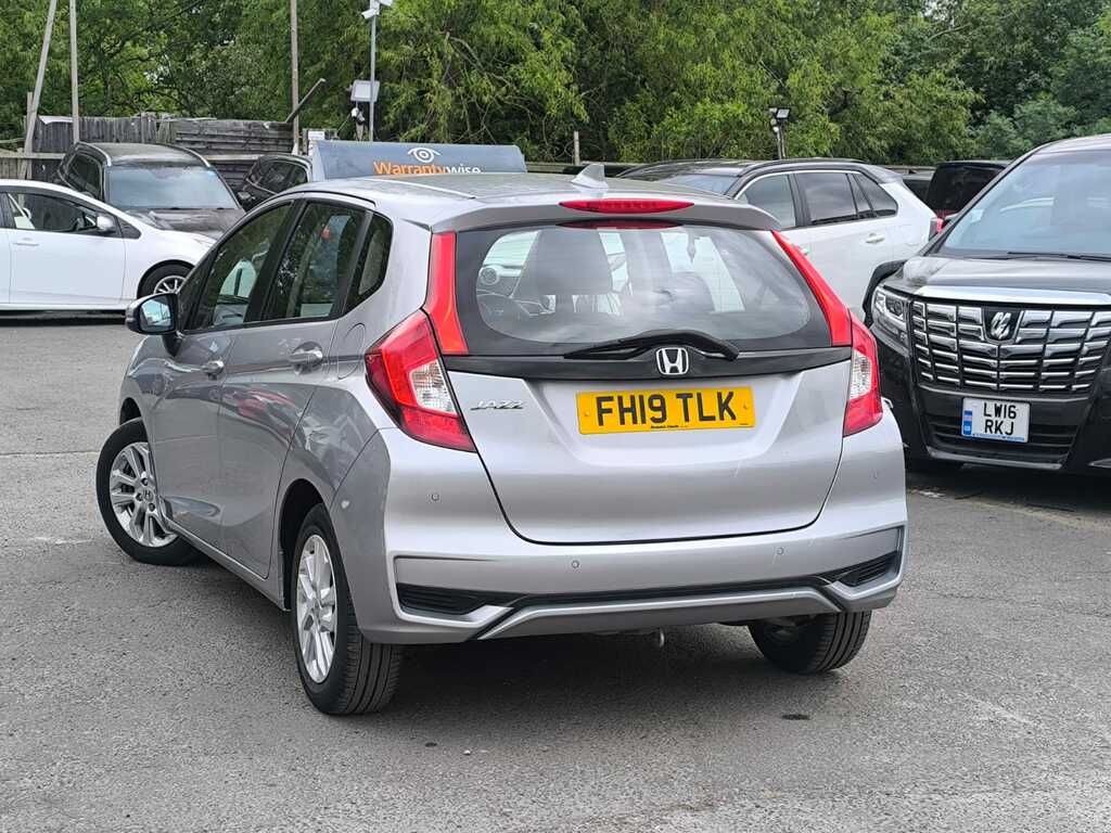 Honda Jazz Fit 1.3 201919 I-vtec 102 Se Ha FH19TLK Silver #4