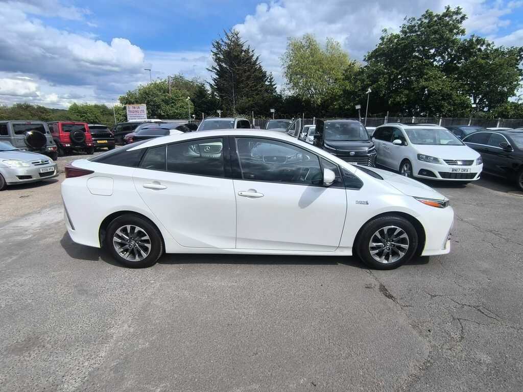Toyota Prius+ 1.8 Plugin Hybrid 201969 8.8Kwh Business Edition YT69EKX White #5
