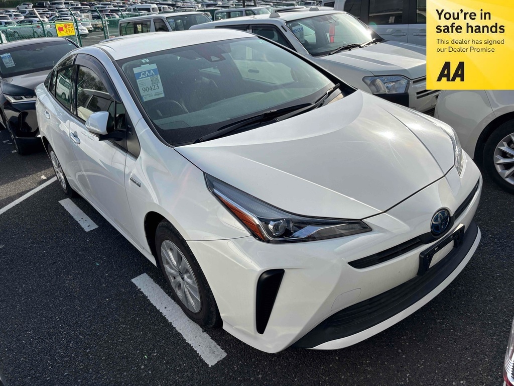 Toyota Prius 1.8 Hybrid 201919 Active 5 Seats Ulez Free White