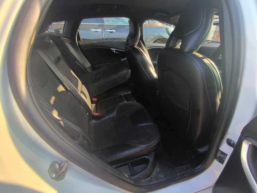 Volvo V40 1.6 201464 D2 R-design Nav 5 Se White #6
