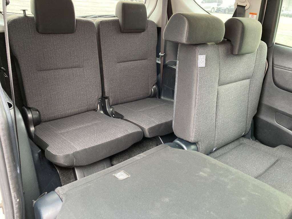 Toyota Sienta 1.5 Hybrid 202020 7 Seats Ulez Fre White #4