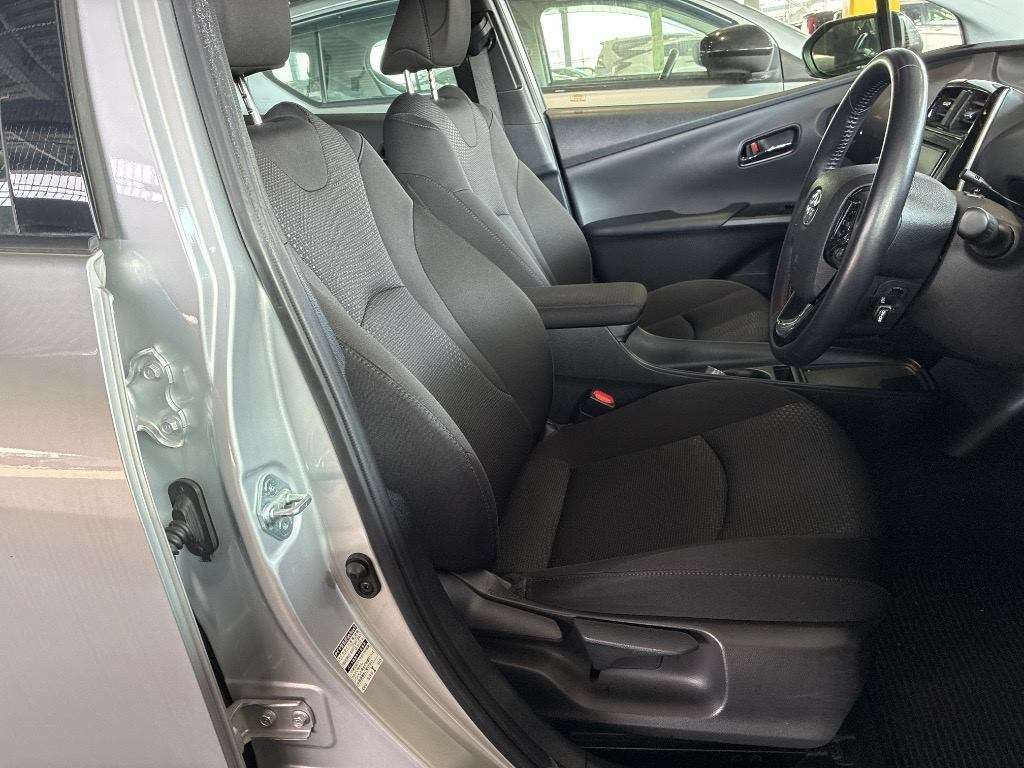 Toyota Prius 1.8 Hybrid 202020 Active 5 Seats Ulez Free Silver #3