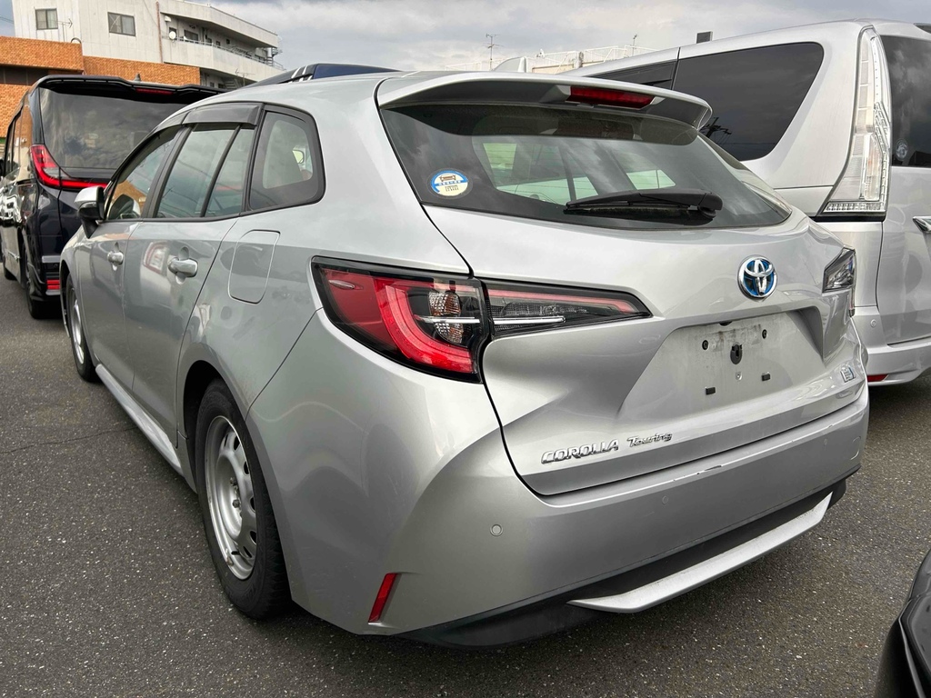 Toyota Corolla 1.8 Hybrid 202121 Icon Touring Sports 5 Seats Silver #2