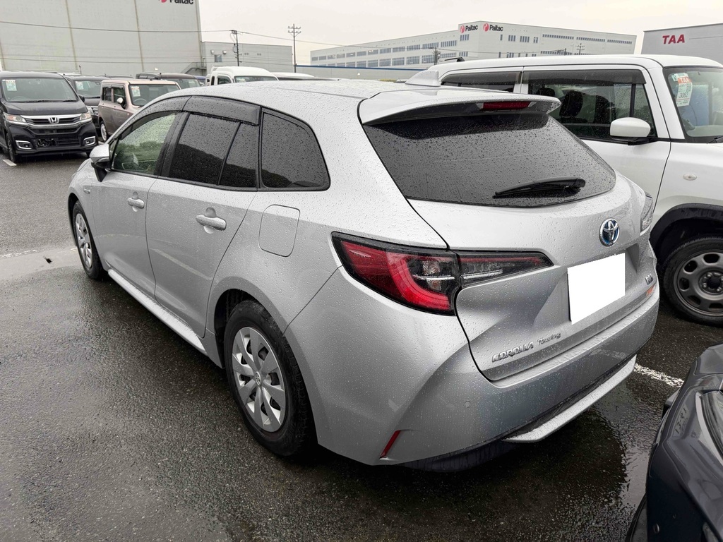 Toyota Corolla 1.8 Hybrid 202070 Icon Touring Sports 5 Seats Silver #2