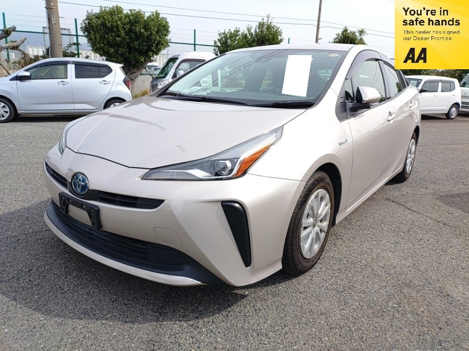 Toyota Prius 1.8 Hybrid 201919 Active 5 Seats Ulez Free Beige