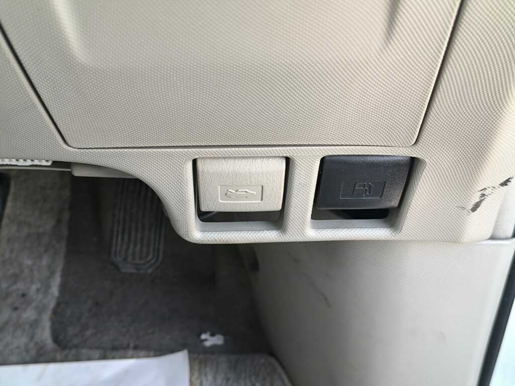 Toyota Estima Mpv Blue #27