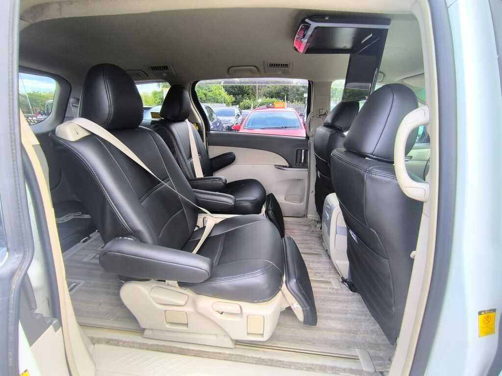 Toyota Estima Mpv Blue #11