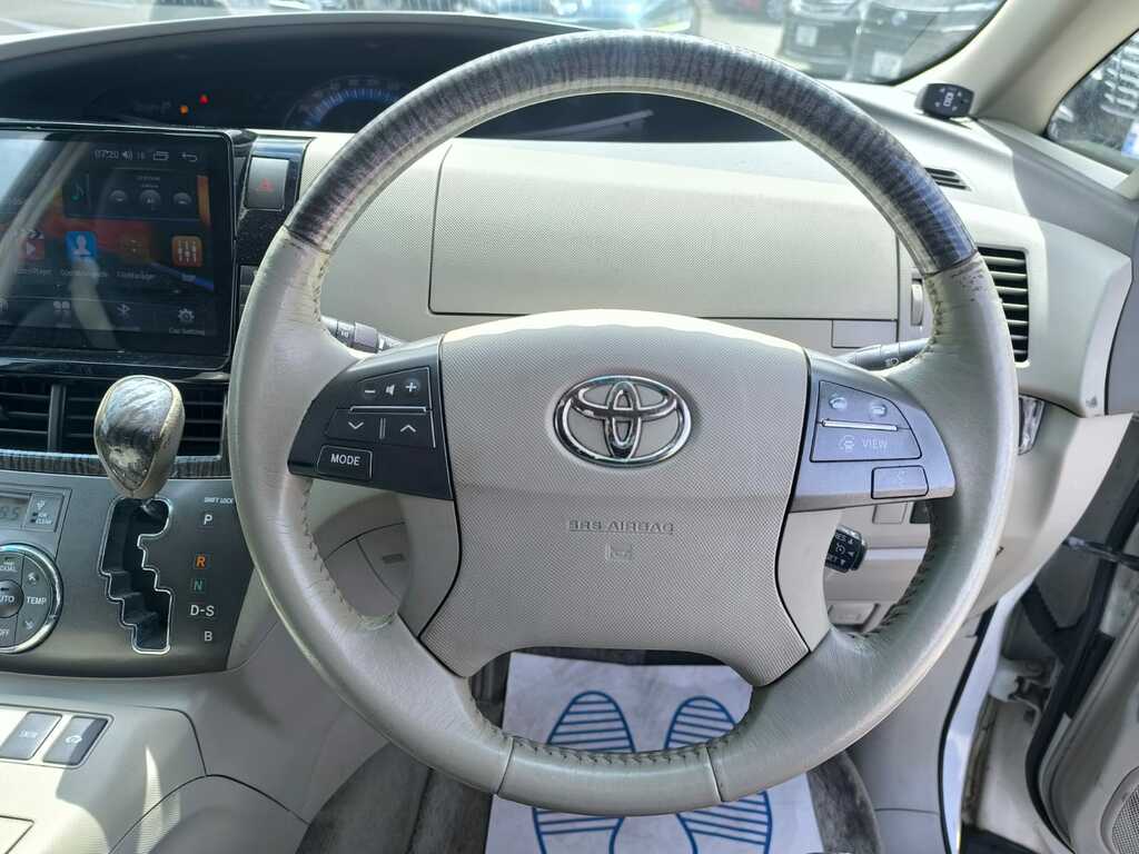 Toyota Estima Mpv Blue #16