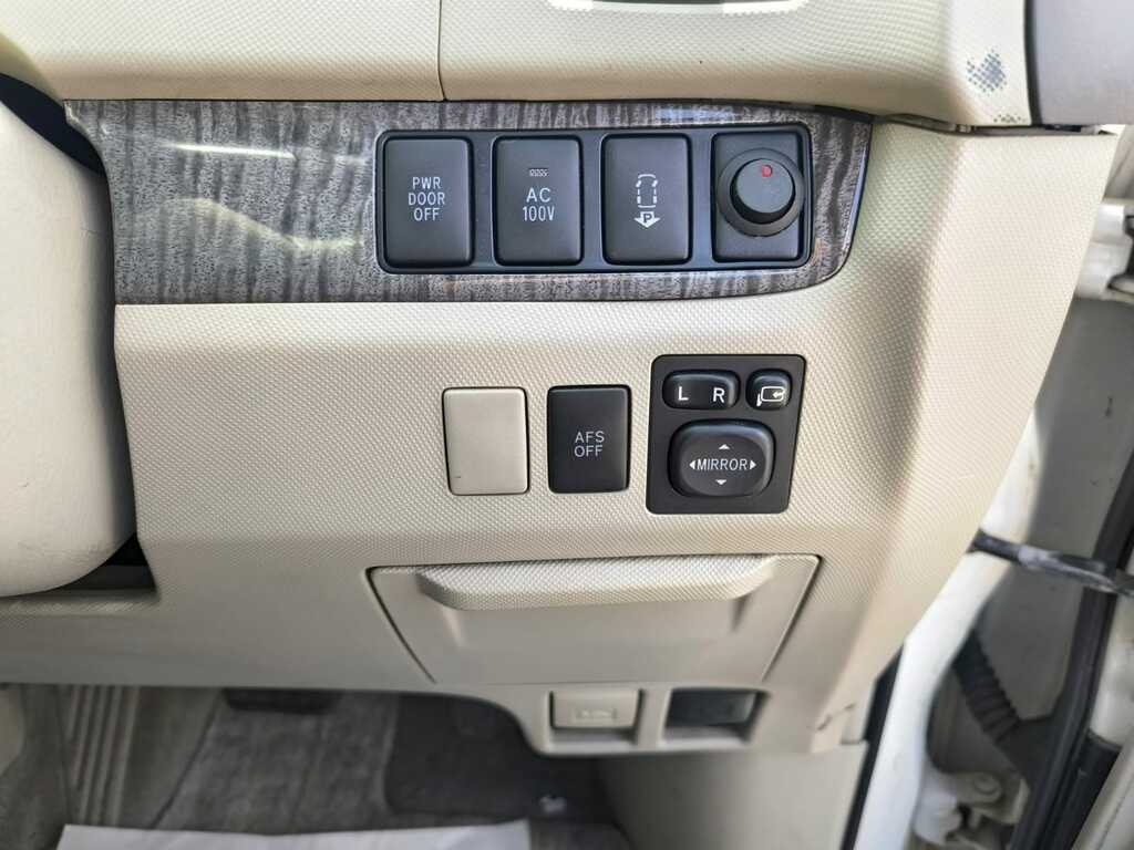 Toyota Estima Mpv Blue #26