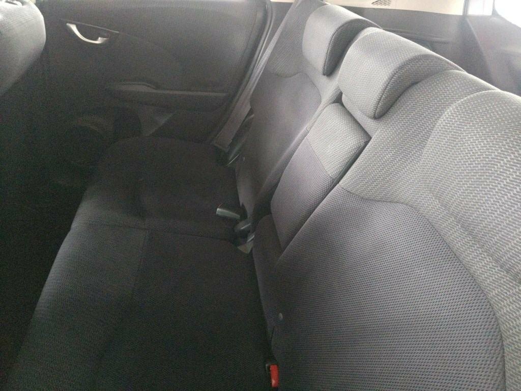 Honda Jazz Fit 1.3 Hybrid 201212 5 Seats Ulez Free Fre Silver #4