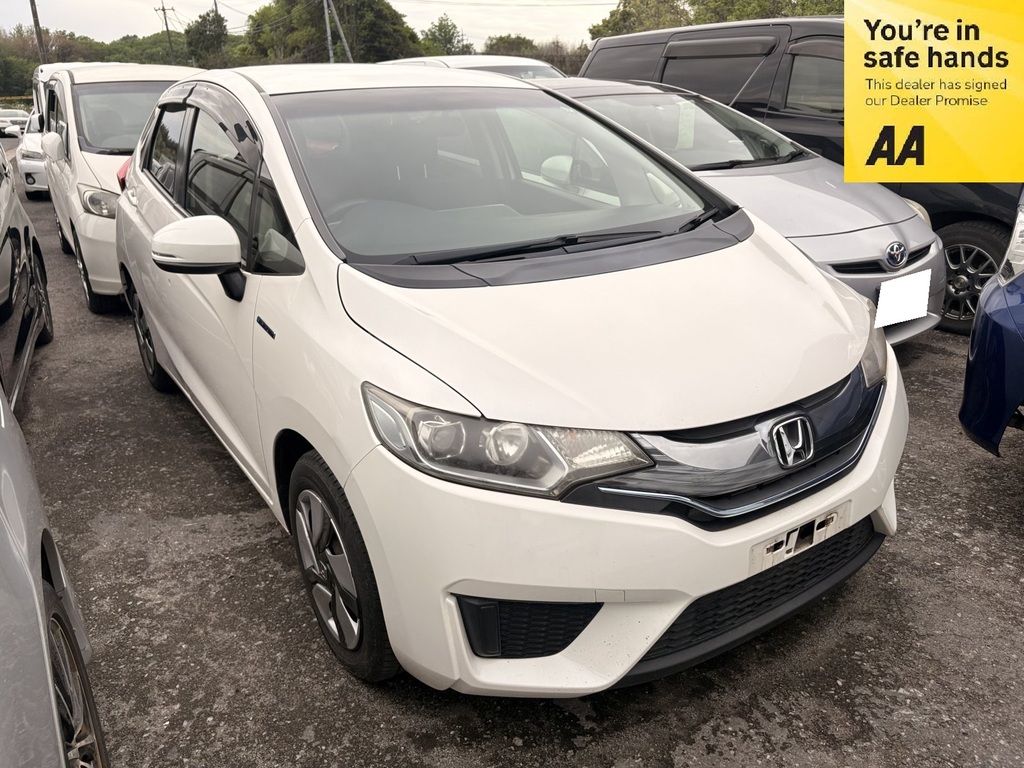 Honda Jazz Fit 1.5 Hybrid 201414 5 Seats Ulez Free Fre White