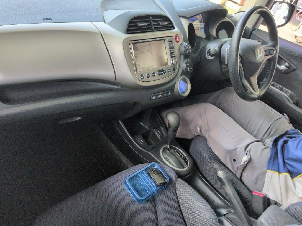 Honda Jazz Fit 1.3 Hybrid 201212 5 Seats Ulez Free Fre Silver #5