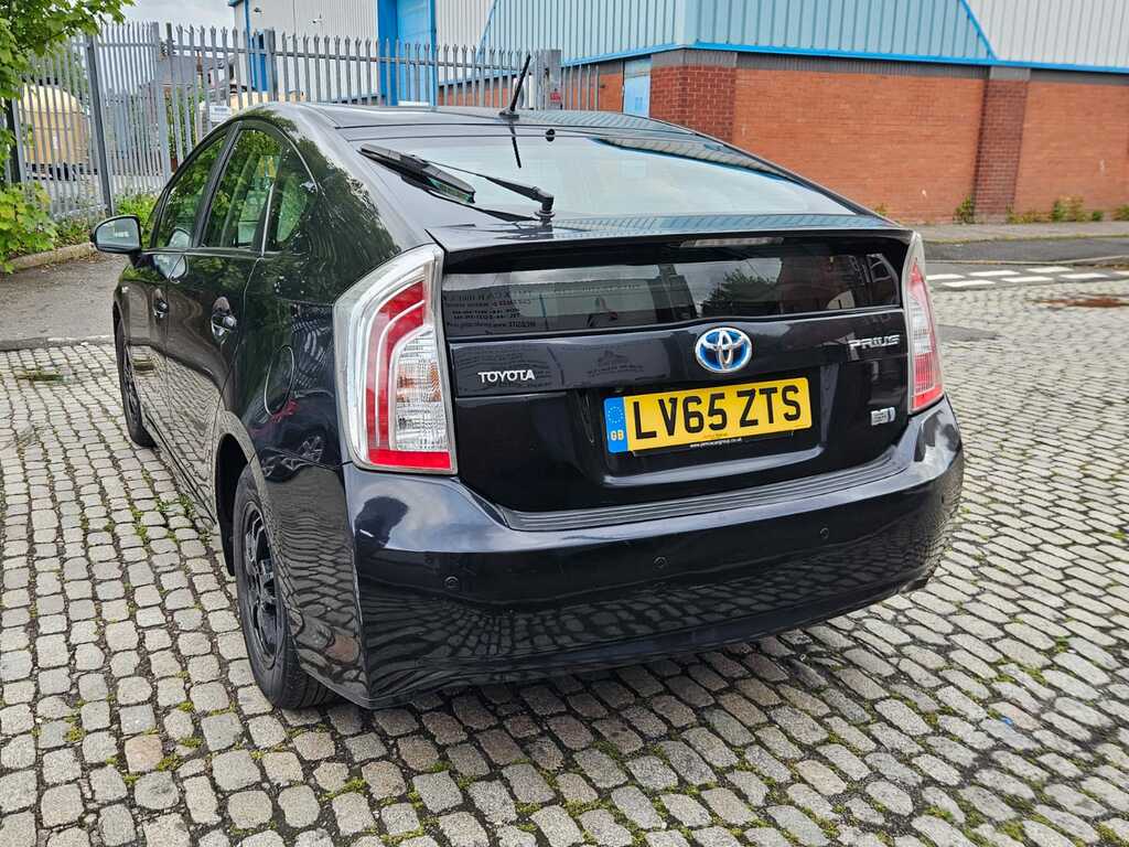 Toyota Prius 1.8 Hybrid 201565 T3 5 Seats 1 Own LV65ZTS Black #4