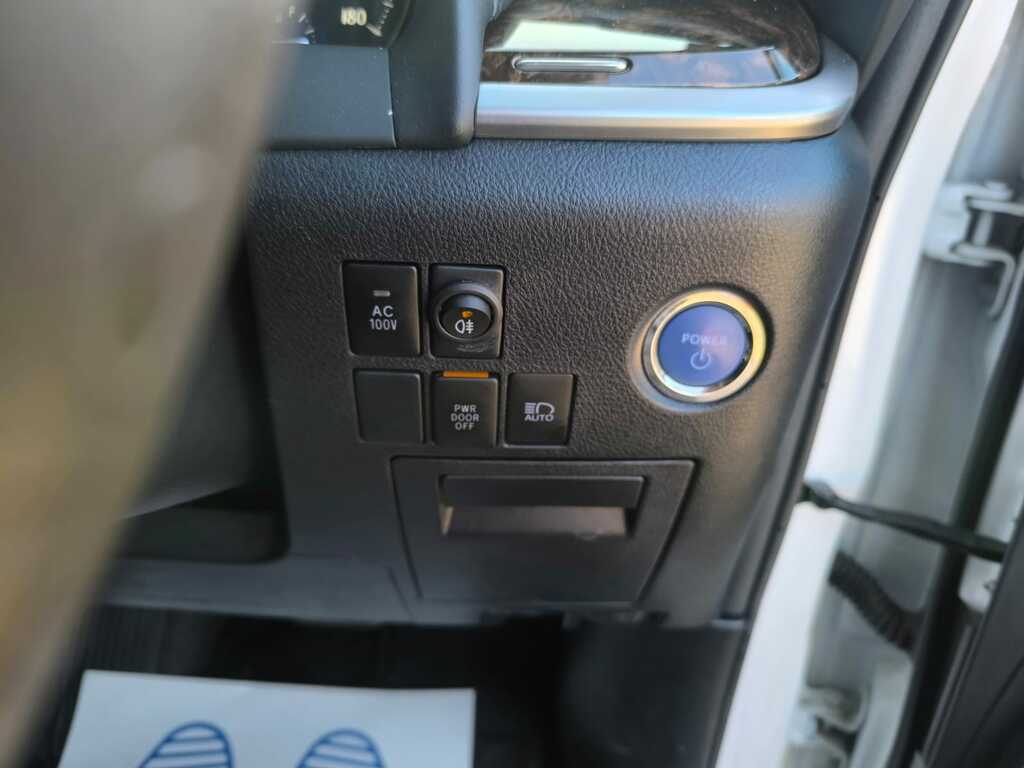 Toyota Alphard Hatchback Black #25
