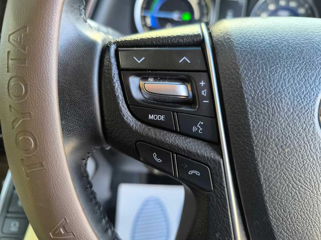 Toyota Alphard Hatchback Black #23