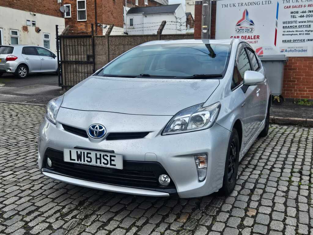 Toyota Prius 1.8 Hybrid 201515 Active 5 Seats Imported F Silver #2