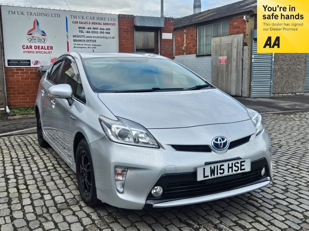 Toyota Prius 1.8 Hybrid 201515 Active 5 Seats Imported F Silver