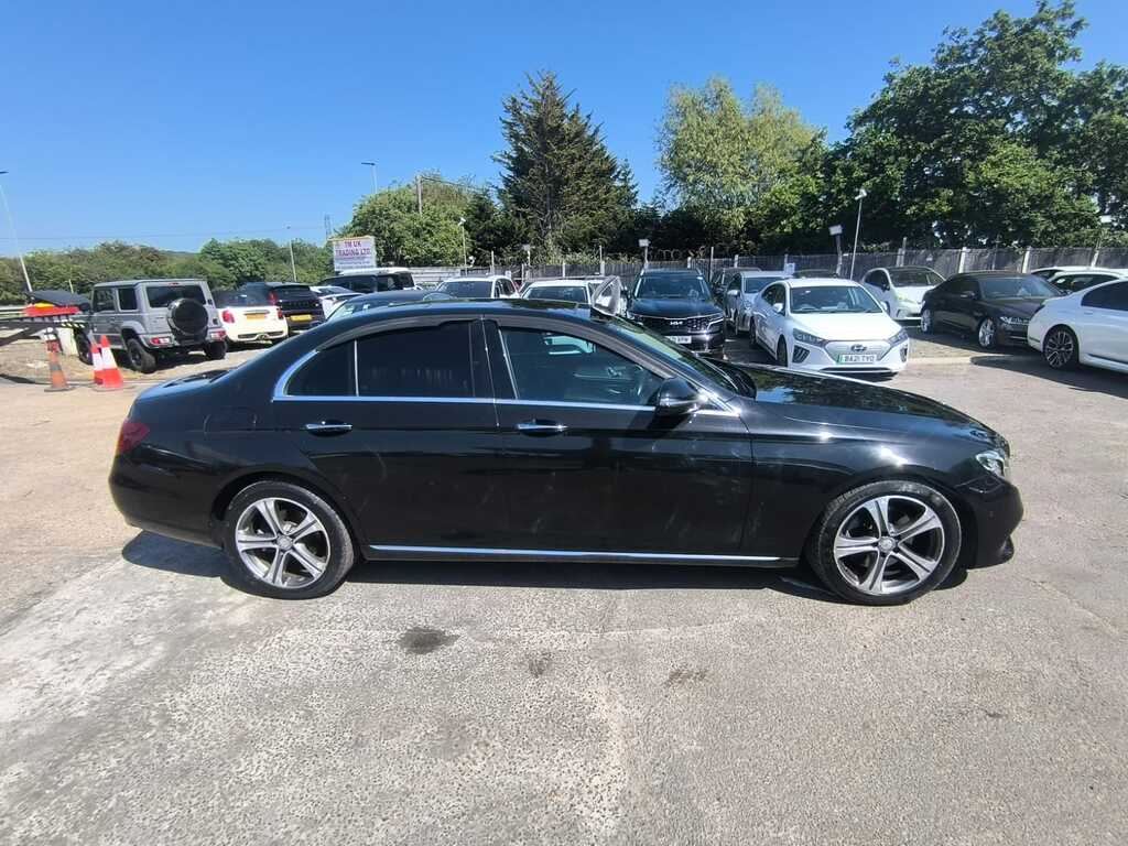 Mercedes-Benz E Class 2.0 201766 E220d Se Premium S KR66NFD Black #3