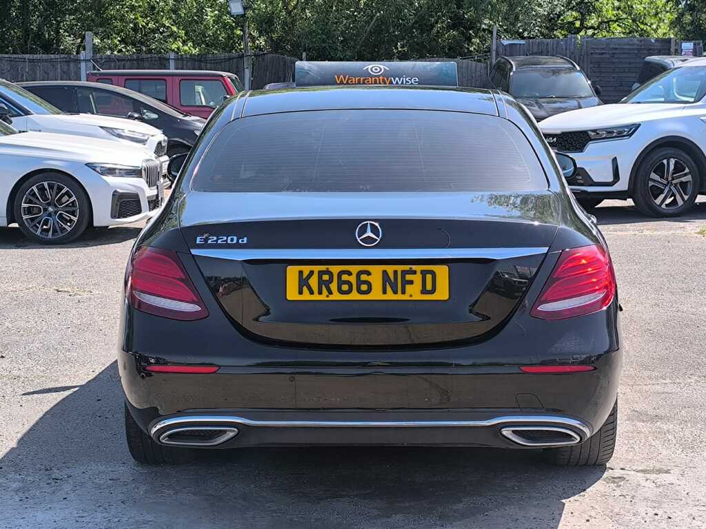 Mercedes-Benz E Class 2.0 201766 E220d Se Premium S KR66NFD Black #5